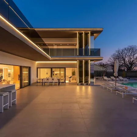 Ferienhaus Sara Kastelir