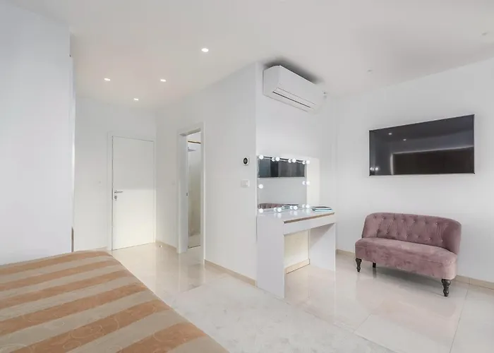 Sara Kastelir Ferienhaus