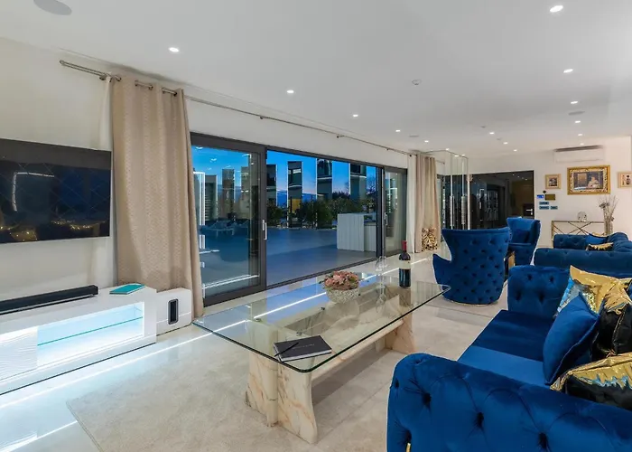 Ferienhaus Sara Kastelir *