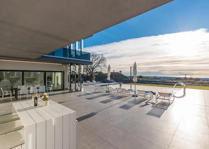 Sara Kastelir Poreč