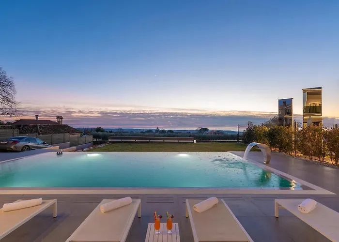 Sara Kastelir Poreč