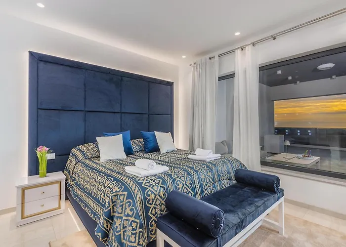 Sara Kastelir * Poreč