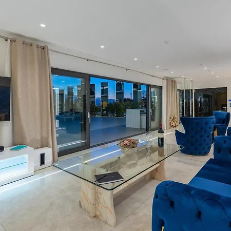 Holiday home Sara Kastelir *